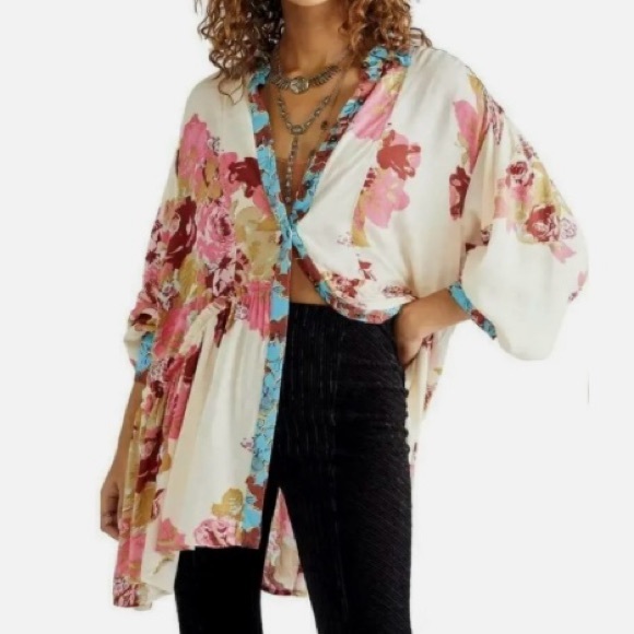 Free People Tops - Free People Brunch a Bunch Oversized Button Down Tunic Top Floral Size Small
